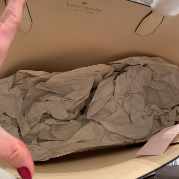 Authentic KATE SPADE Pebbled leather REVERSIBLE Open tote with zip coin - Picture 14 of 16